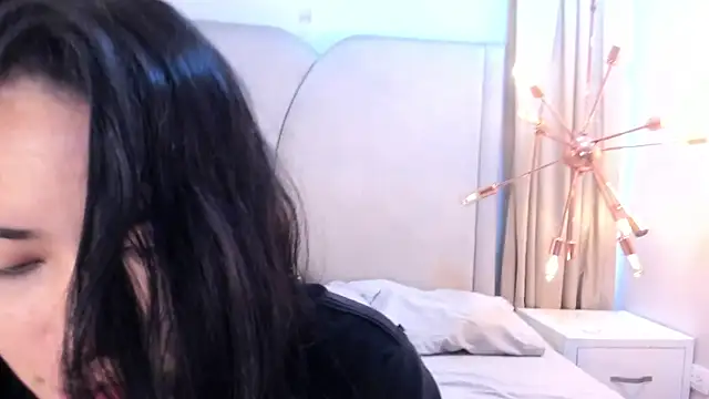 GeorginaFit online show from November 19, 2025, 12:05 pm