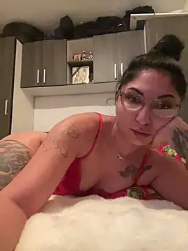 Snapshot of bia900bianca chatting on December 16, 2025, 8:03 pm bia900bianca online show from December 16, 2025, 8:03 pm