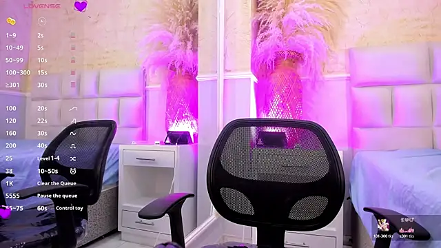 ScarletEvanss  online show from February 6, 2026, 10:51 am