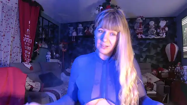 Delichieuse5 online show from January 2, 2025, 8:24 pm