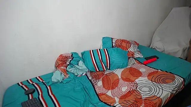 babyperla hot online show from October 15, 2025, 2:44 am