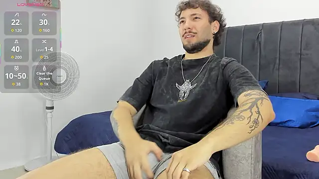 angel kyrozz online show from February 16, 2026, 7:10 pm