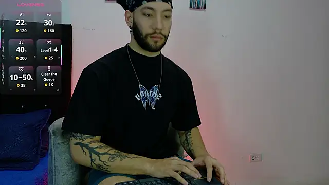 angel kyrozz online show from March 19, 2026, 6:34 pm