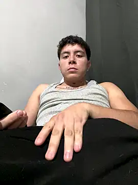 Alejandro26271 online show from October 9, 2025, 8:01 am