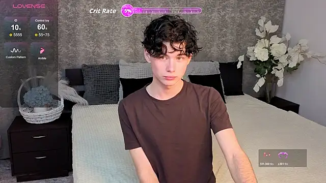 Cute Mike online show from November 15, 2025, 4:36 pm