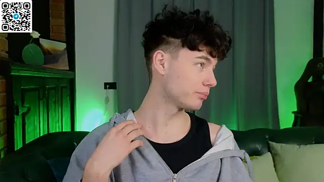 Cute Mike online show from February 28, 2026, 12:28 pm