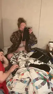 Snapshot of amandatheblondewife chatting on February 3, 2026, 6:40 am amandatheblondewife online show from February 3, 2026, 6:40 am