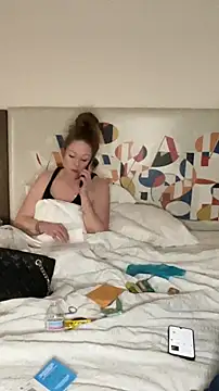 Snapshot of amandatheblondewife chatting on February 25, 2026, 3:38 am amandatheblondewife online show from February 25, 2026, 3:38 am