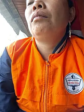 miomio-12 online show from February 24, 2026, 7:28 am