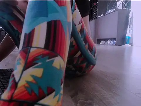 ravy kim online show from November 6, 2025, 2:01 am