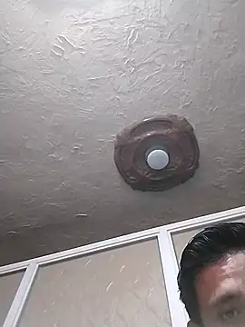 Snapshot of veintitres23 chatting on November 9, 2025, 5:06 am veintitres23 online show from November 9, 2025, 5:06 am