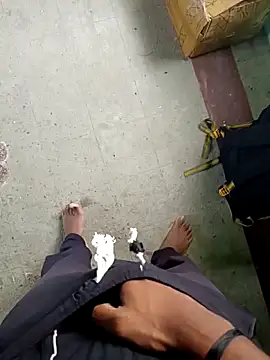 Snapshot of hemcrazy chatting on February 25, 2026, 2:43 am hemcrazy online show from February 25, 2026, 2:43 am