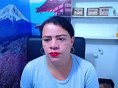 Snapshot of Biigg_xxx chatting on January 6, 2026, 11:14 am Biigg xxx online show from January 6, 2026, 11:14 am