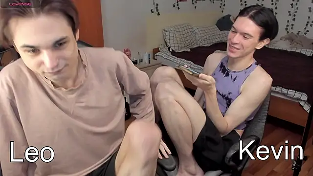 Snapshot of twink_boysss chatting on October 12, 2025, 2:38 pm twink boysss online show from October 12, 2025, 2:38 pm