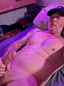 Snapshot of moonbeam37 chatting on October 6, 2025, 6:38 pm moonbeam37 online show from October 6, 2025, 6:38 pm