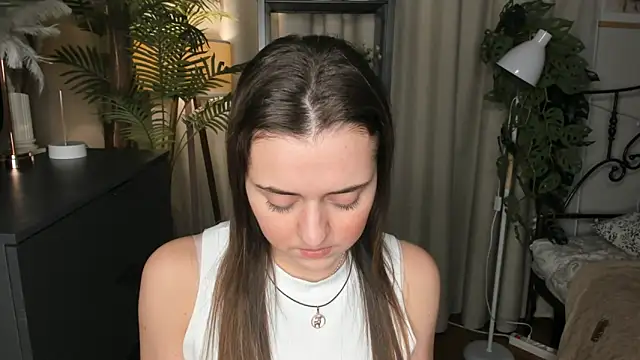 ThelmaJusto online show from November 23, 2025, 3:12 pm