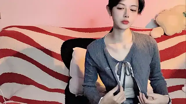 Snapshot of Nuomio chatting on February 25, 2026, 6:17 pm Nuomio online show from February 25, 2026, 6:17 pm