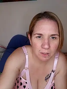 LaceyWestxx online show from December 17, 2025, 6:25 pm