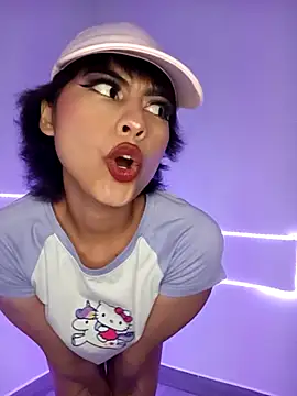 Eva Feller69 online show from October 28, 2025, 11:40 pm