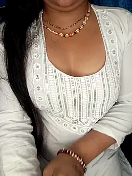 Rashmi 011 online show from March 28, 2026, 1:33 pm