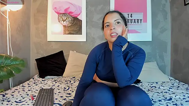 MiaNyxara dh online show from November 20, 2025, 7:57 pm