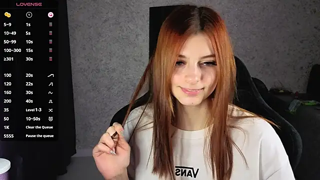 kitti sweett online show from January 6, 2026, 10:34 pm