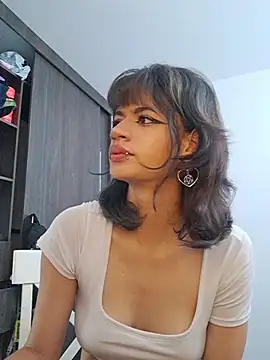 sukulaurens online show from August 8, 2026, 6:32 pm