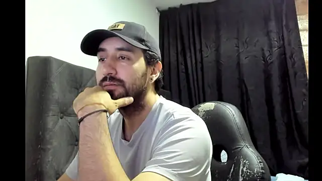 coolfriki online show from November 14, 2025, 5:06 am