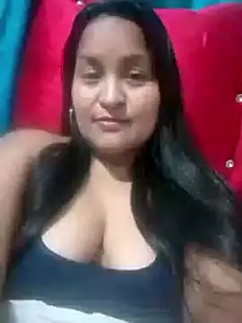 lucia00xx online show from November 8, 2025, 10:52 pm