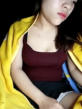 Lyly69699 online show from December 14, 2025, 11:31 pm