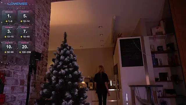  favdream online show from December 21, 2025, 4:30 am