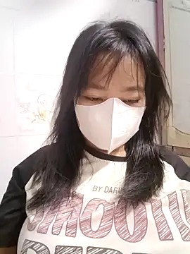 Snapshot of Xuka203 chatting on November 15, 2025, 4:25 pm Xuka203 online show from November 15, 2025, 4:25 pm