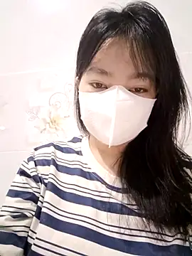 Snapshot of Xuka203 chatting on December 4, 2025, 12:42 am Xuka203 online show from December 4, 2025, 12:42 am