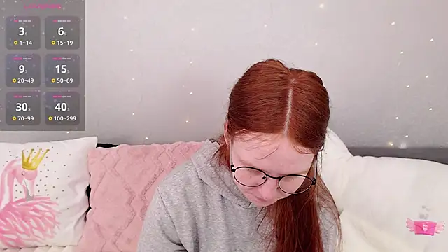 Snapshot of Evarey_ chatting on May 2, 2026, 4:17 am Evarey online show from May 2, 2026, 4:17 am