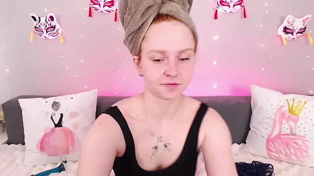 Evarey  online show from July 8, 2026, 5:01 am