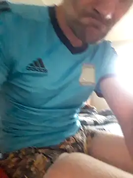 Remello1 online show from December 3, 2025, 12:58 pm