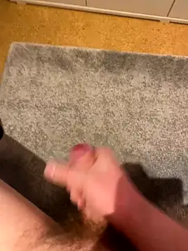 henrik wbc 06 online show from November 3, 2025, 4:52 pm