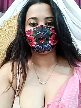 Snapshot of Beauty_Queen_Soniya chatting on February 15, 2026, 5:09 pm Beauty Queen Soniya online show from February 15, 2026, 5:09 pm