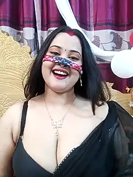 Snapshot of Beauty_Queen_Soniya chatting on February 19, 2026, 3:41 pm Beauty Queen Soniya online show from February 19, 2026, 3:41 pm