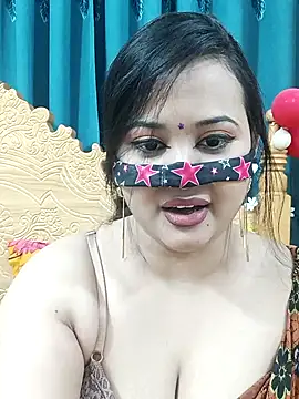 Snapshot of Beauty_Queen_Soniya chatting on March 3, 2026, 1:01 am Beauty Queen Soniya online show from March 3, 2026, 1:01 am