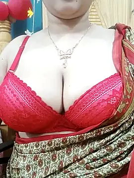 Beauty Queen Soniya online show from March 8, 2026, 3:43 am