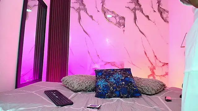 JacobBlackwell  online show from February 13, 2026, 3:35 am