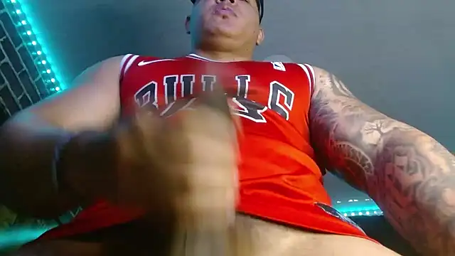 jordan bigcock  online show from November 26, 2025, 3:02 pm