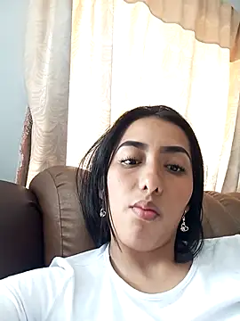 Queen sofya online show from October 26, 2025, 4:57 pm