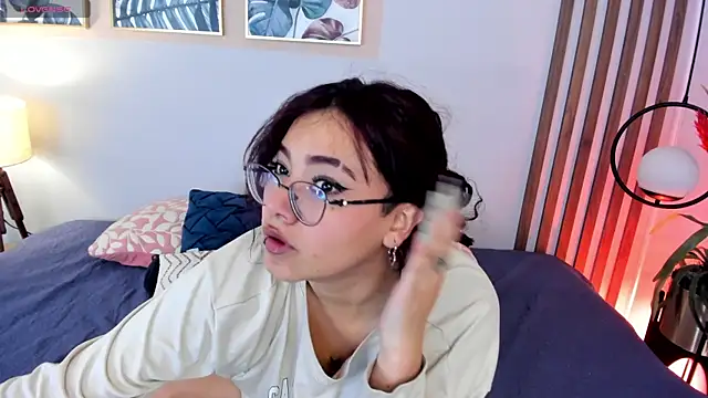 Snapshot of sunny_maya_ chatting on October 19, 2025, 3:56 pm sunny maya  online show from October 19, 2025, 3:56 pm