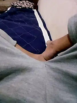 latarak321 online show from January 14, 2026, 11:05 am