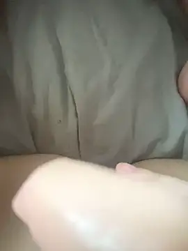 babygirl1906 online show from November 1, 2025, 2:02 am