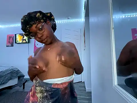 twerkaholic120 online show from November 6, 2025, 3:07 am