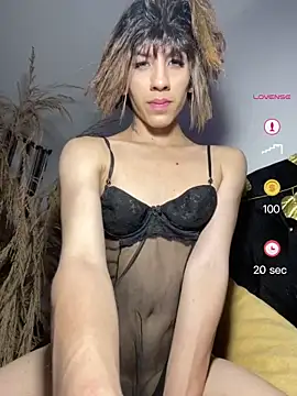 SiaraRealist online show from May 11, 2026, 1:22 am