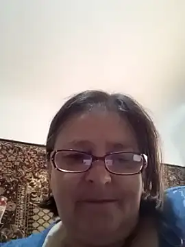 MilaCold5443 online show from April 28, 2026, 2:33 pm